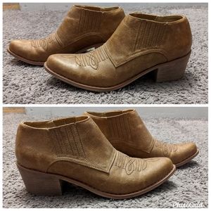 Western style tan ankle boots